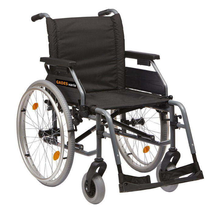 La más resistente y duradera, soporta 130 kg. Se adapta a las necesidades de sedestación de cada usuario. La silla Gades Vario permite multiples regulaciones para adaptarse a la mayoría de usuarios. El asiento se regula en altura y profundidad, altura de los reposabrazos, etc...