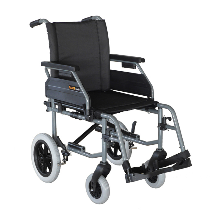 La más resistente y duradera, soporta 130 kg. Se adapta a las necesidades de sedestación de cada usuario. La silla Gades Vario permite multiples regulaciones para adaptarse a la mayoría de usuarios. El asiento se regula en altura y profundidad, altura de los reposabrazos, etc...